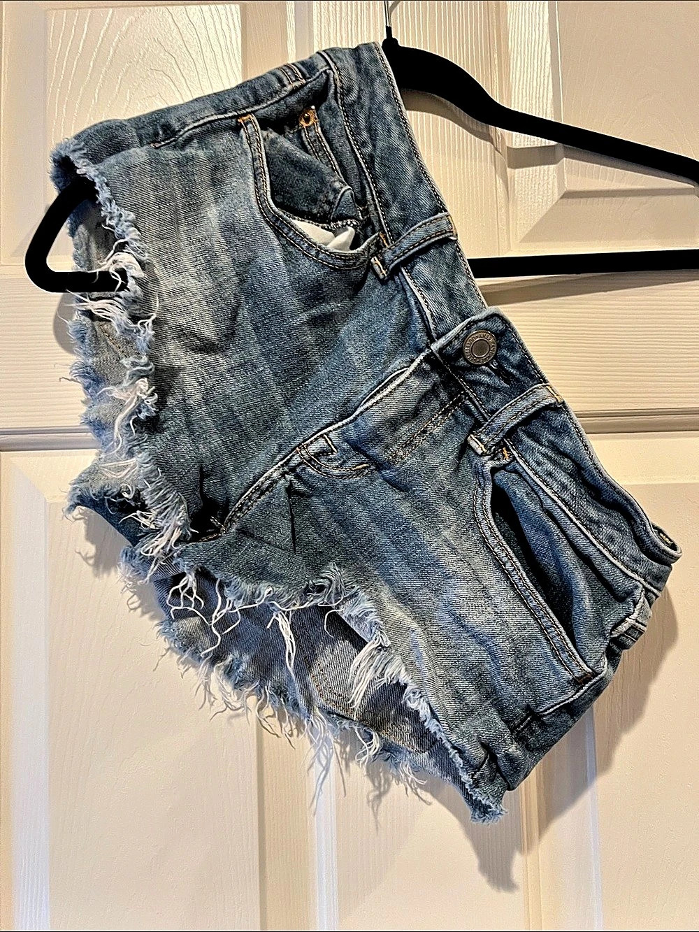 American eagle Women's Blue Distressed Jean Shorts